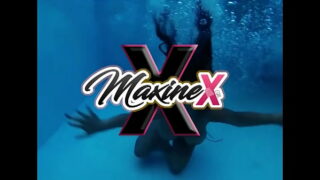 Lesbian Janessa Jordan Got Dildo Fucked By Insatiable Maxine X!